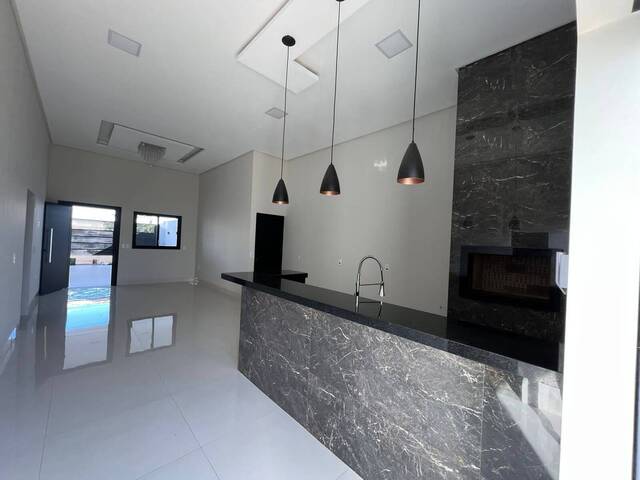 #268 LG/LM - Casa para Venda em Primavera do Leste - MT