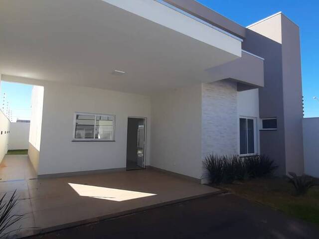 #305/LM - Casa para Venda em Primavera do Leste - MT