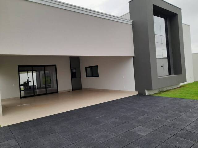 #379/LM - Casa para Venda em Primavera do Leste - MT